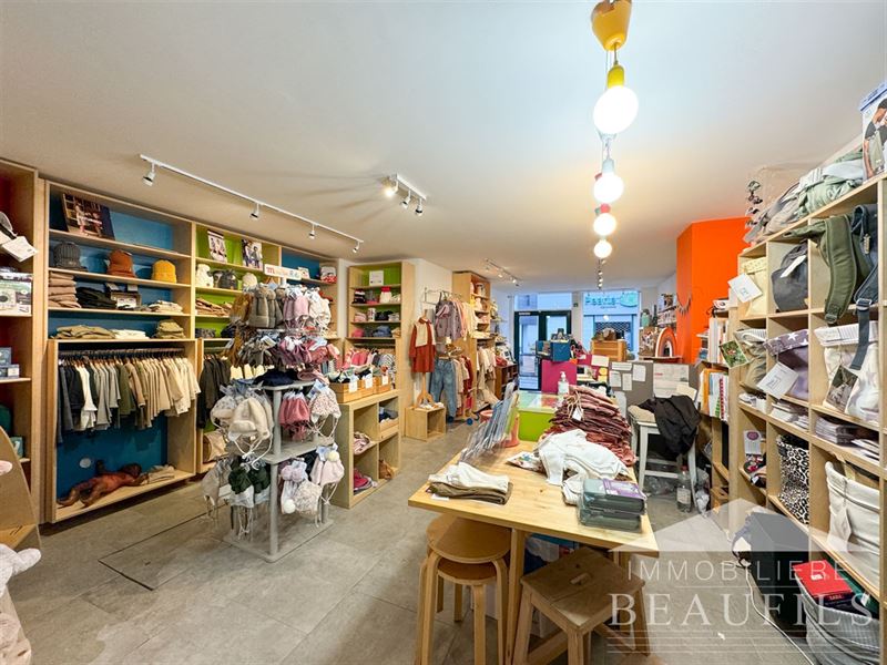 Image 3 : COMMERCIAL à 1400 NIVELLES (Belgique) - Prix 900 €