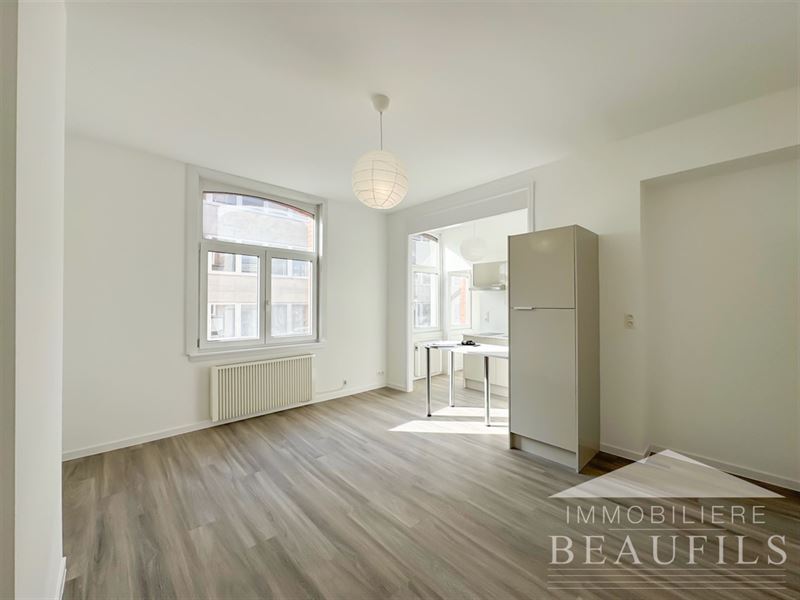 Image 2 : Appartement à 1200 WOLUWE-SAINT-LAMBERT (Belgique) - Prix 790 €