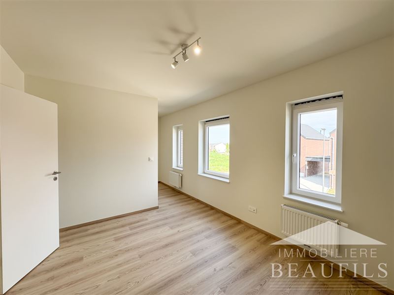 Image 10 : Maison à 1400 NIVELLES (Belgique) - Prix 1.500 €