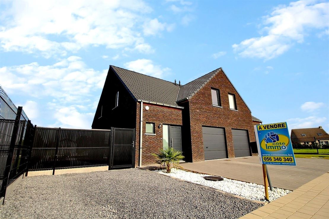 NOUVELLE CONSTRUCTION ERIGEE SUR 330M2 SUR ESTAIMBOURG NOUVELLE CONSTRUCTION ERIGEE SUR 330M2 SUR ESTAIMBOURG