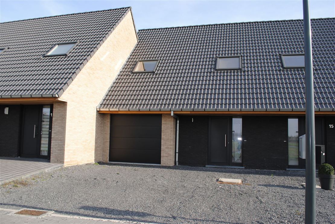 SUPERBE CONSTRUCTION RECENTE SITUEE SUR LE SECTEUR DE HERSEAUX
SUPERBE CONSTRUCTION RECENTE SITUEE SUR LE SECTEUR DE HERSEAUX