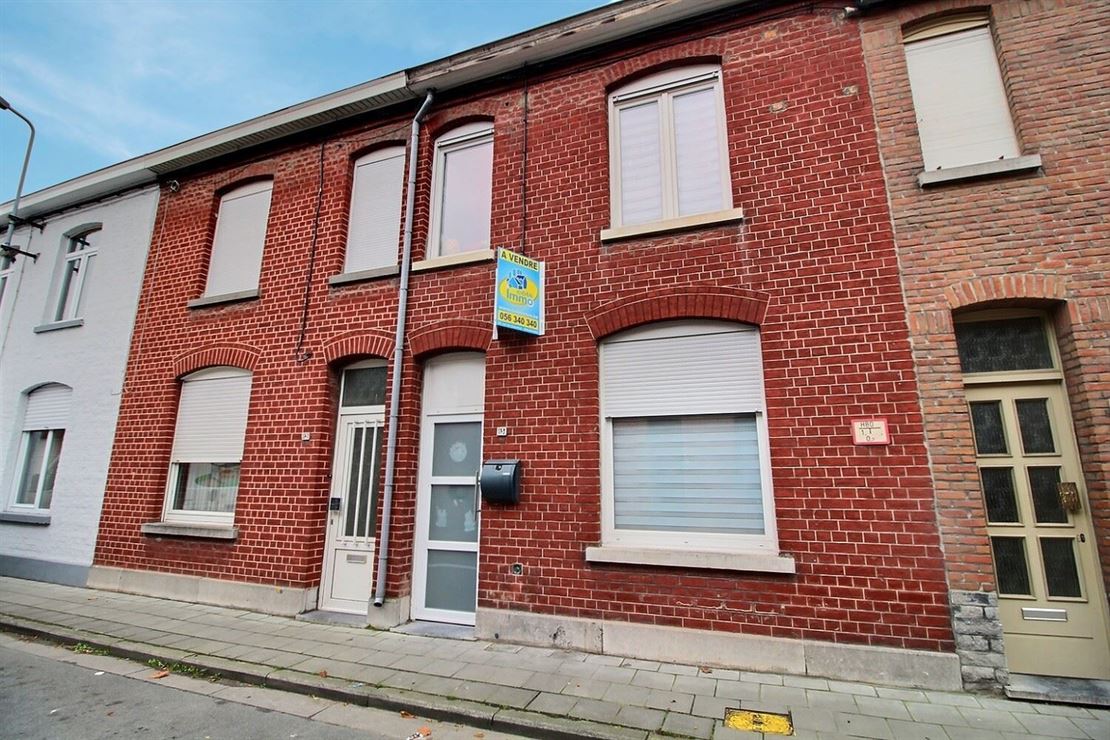 Jolie Maison familiale rénovée avec 3 chambres se composant: 
