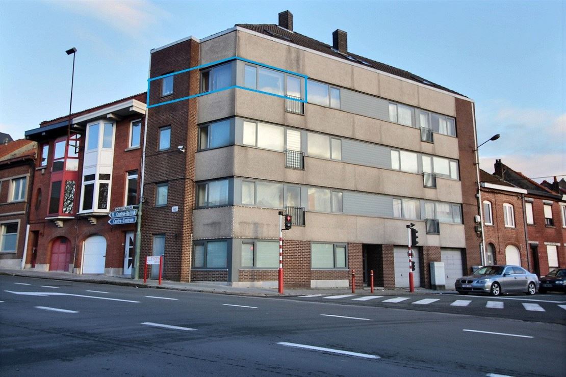 Appartement une chambre situé en Face du Parc de Mouscron