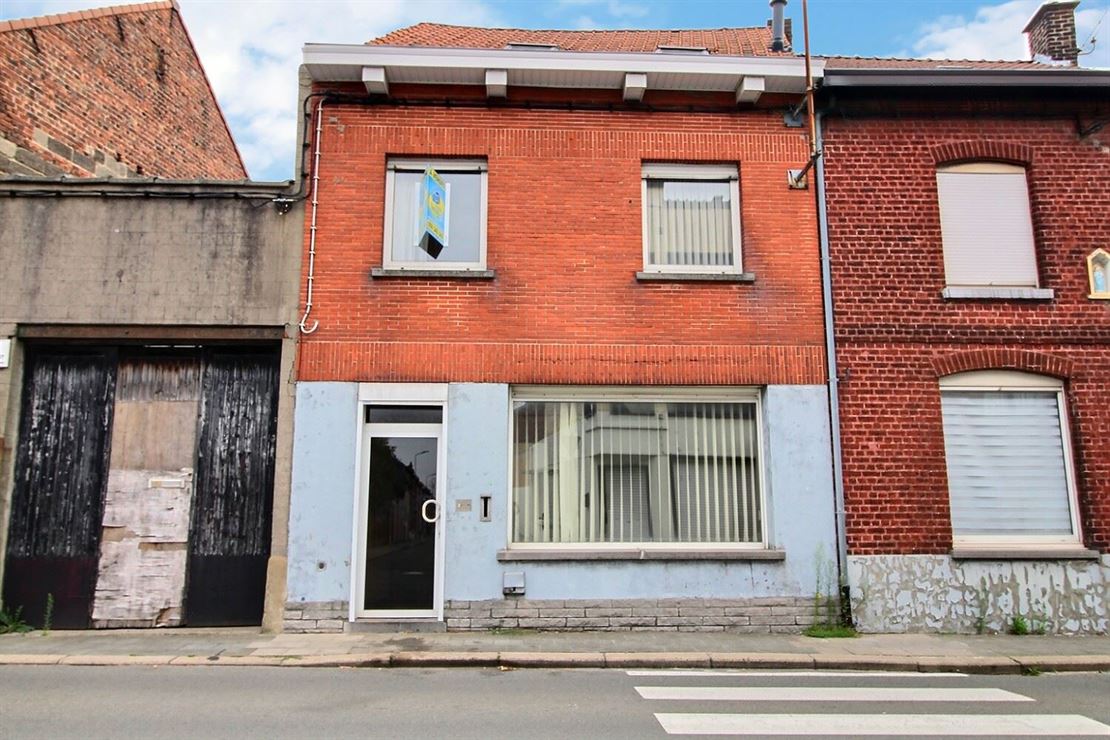 Maison à rénové avec Jardin à Mouscron près du centre ville