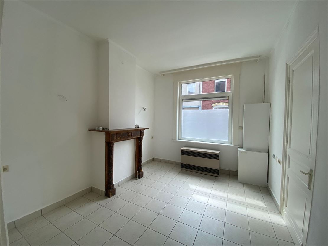  MAISON DEUX CHAMBRES SITUEE EN PLEIN CENTRE VILLE DE MOUSCRON 