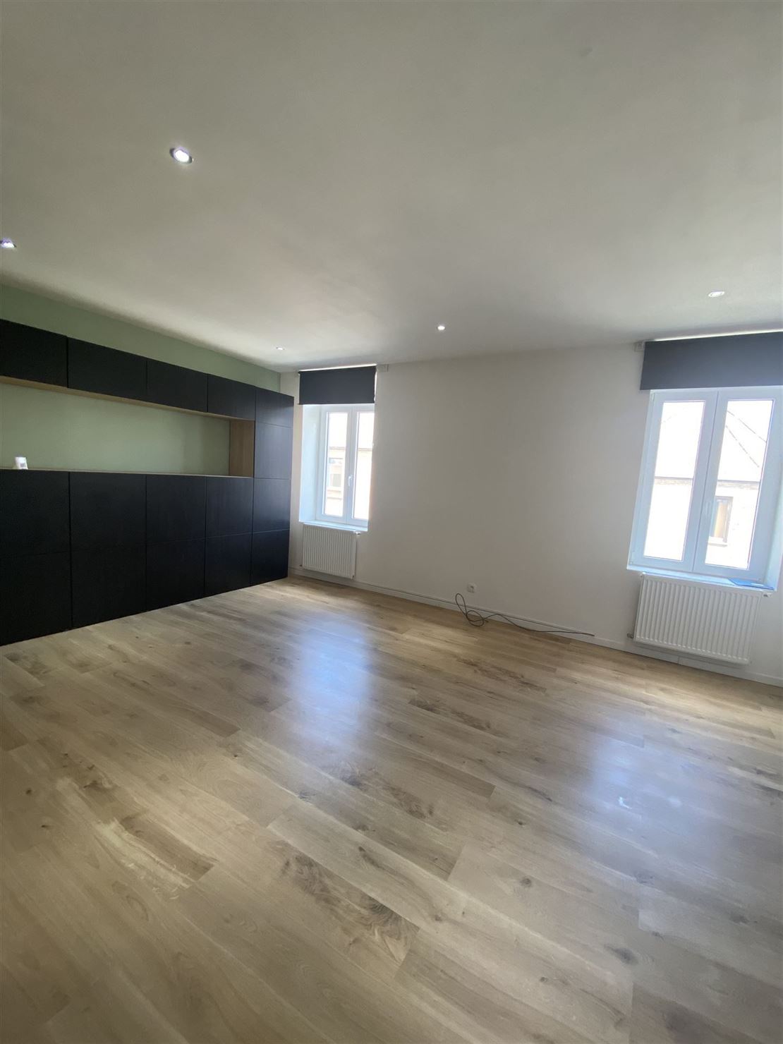 MAGNIFIQUE DUPLEX AU COEUR DU CENTRE DE DOTTIGNIES
