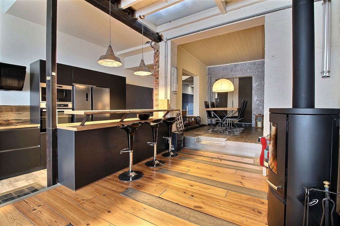 Style Industriel à l'Esprit Loft pour ce bien de Caractère 