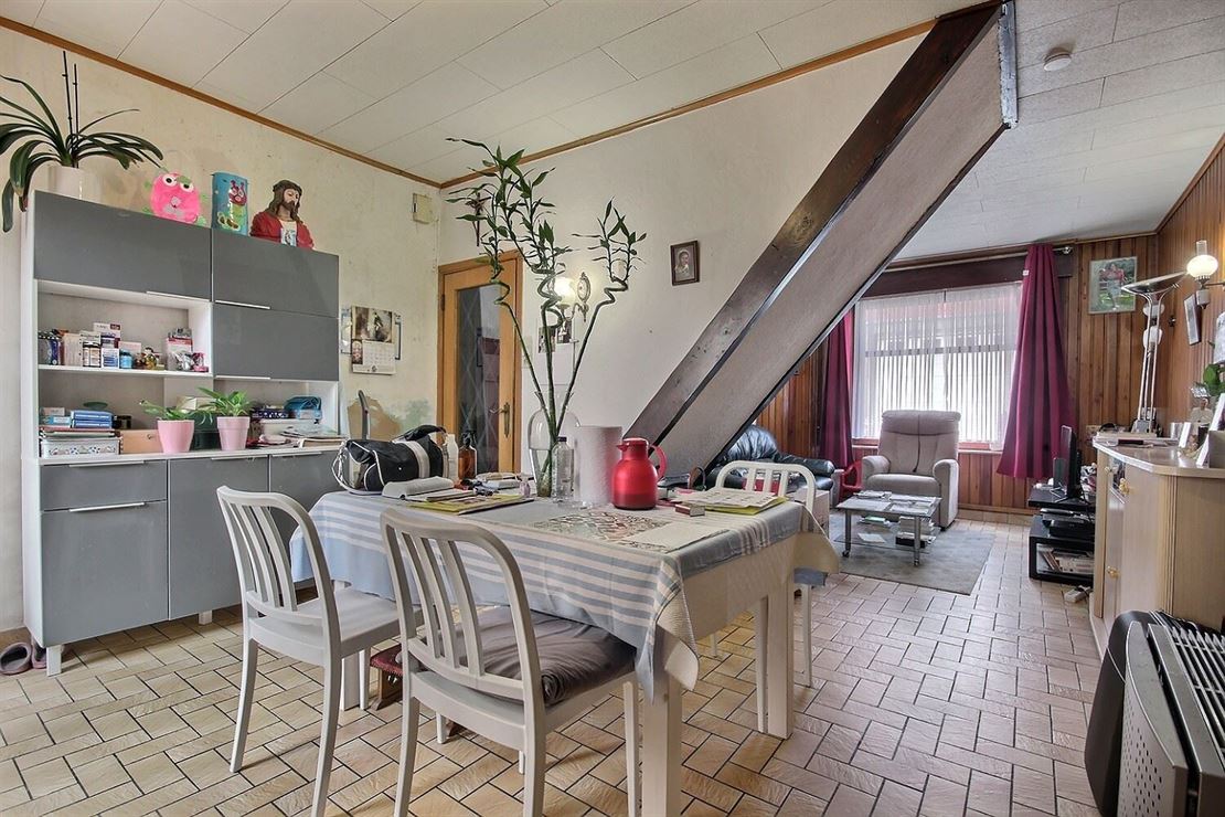 HABITATION DEUX CHAMBRES ET JARDIN SUR 135M² 