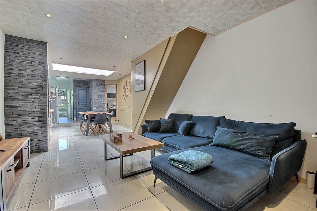 MAISON AVEC TROIS CHAMBRES ET JARDIN PLEIN SUD 