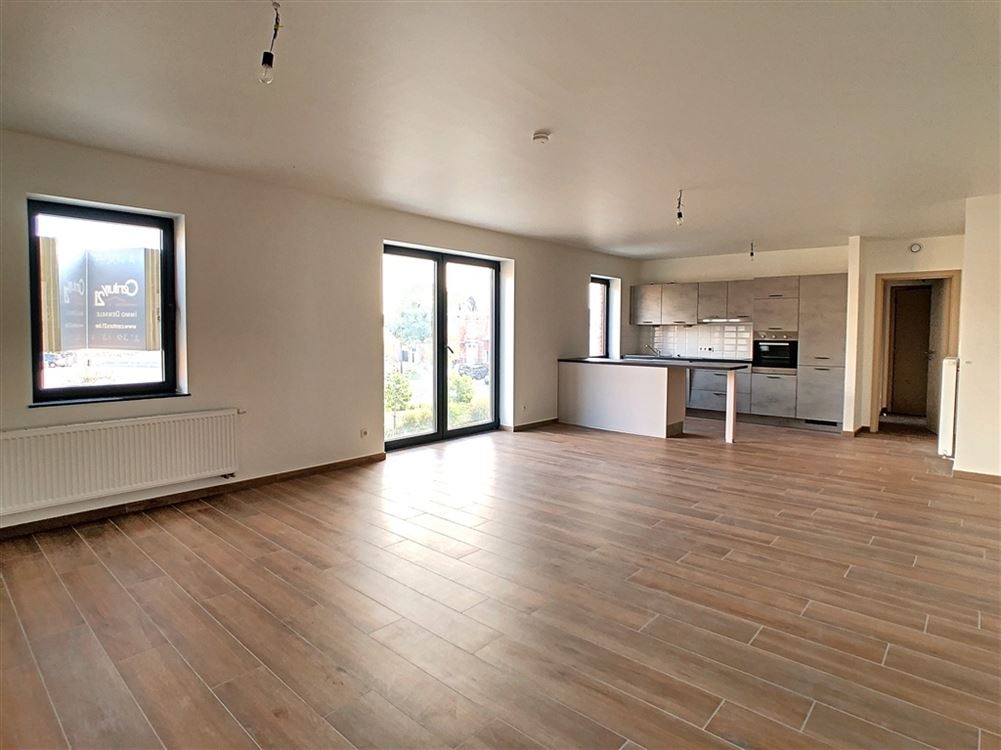 Image 3 : Appartement à 7190 MARCHE-LEZ-ECAUSSINNES (Belgique) - Prix 830 €