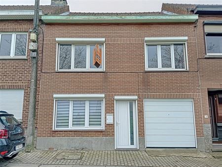 House IN 7181 FAMILLEUREUX (Belgium) - Price 180.000 €
